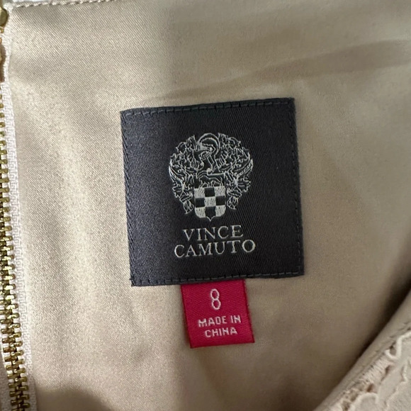 Vince Camuto Light Pink Lace Overlay Dress Size 8 - Picture 3 of 4